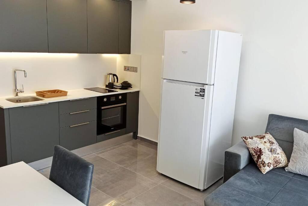 Daire Courtyard Long Beach, северный кипр, бассейн, терраса, 500м от моря